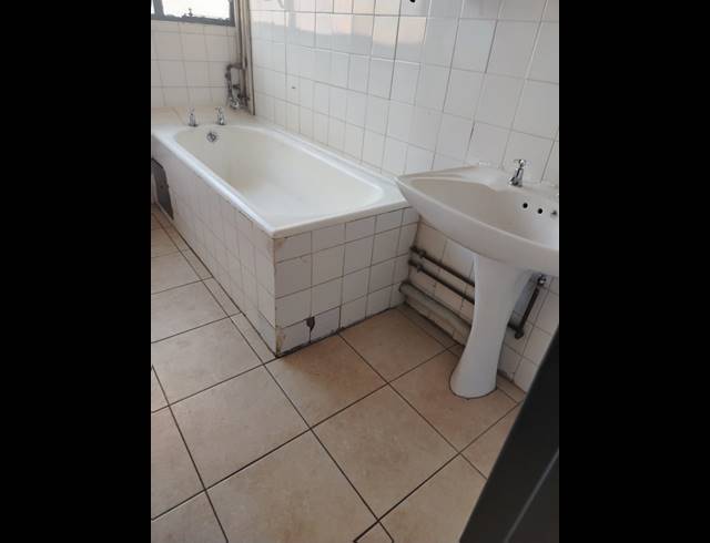3 BEDROOM FLAT FOR SALE IN LENNOXTON